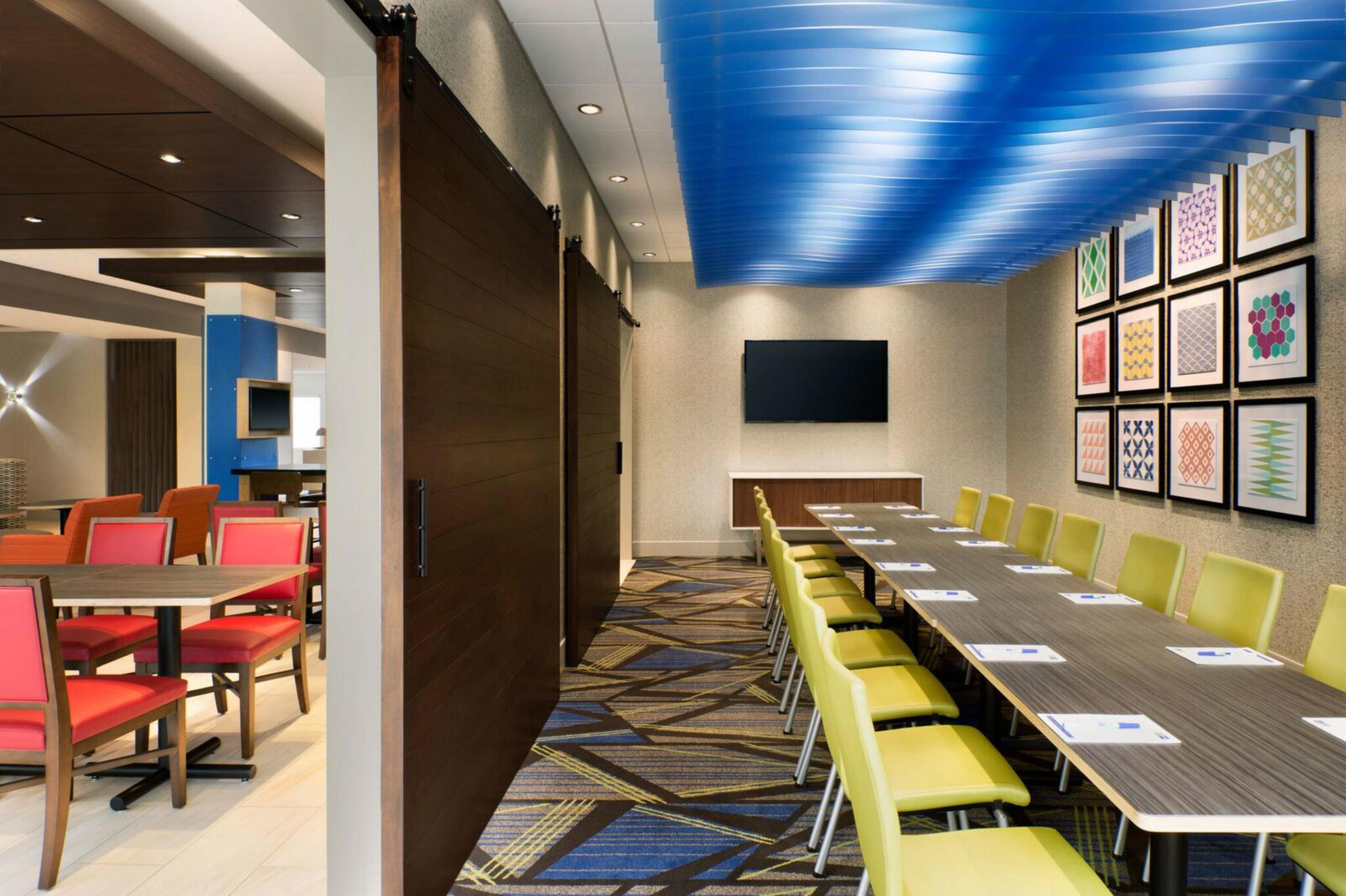 Holiday Inn Express & Suites - Millersburg By Ihg Eksteriør billede