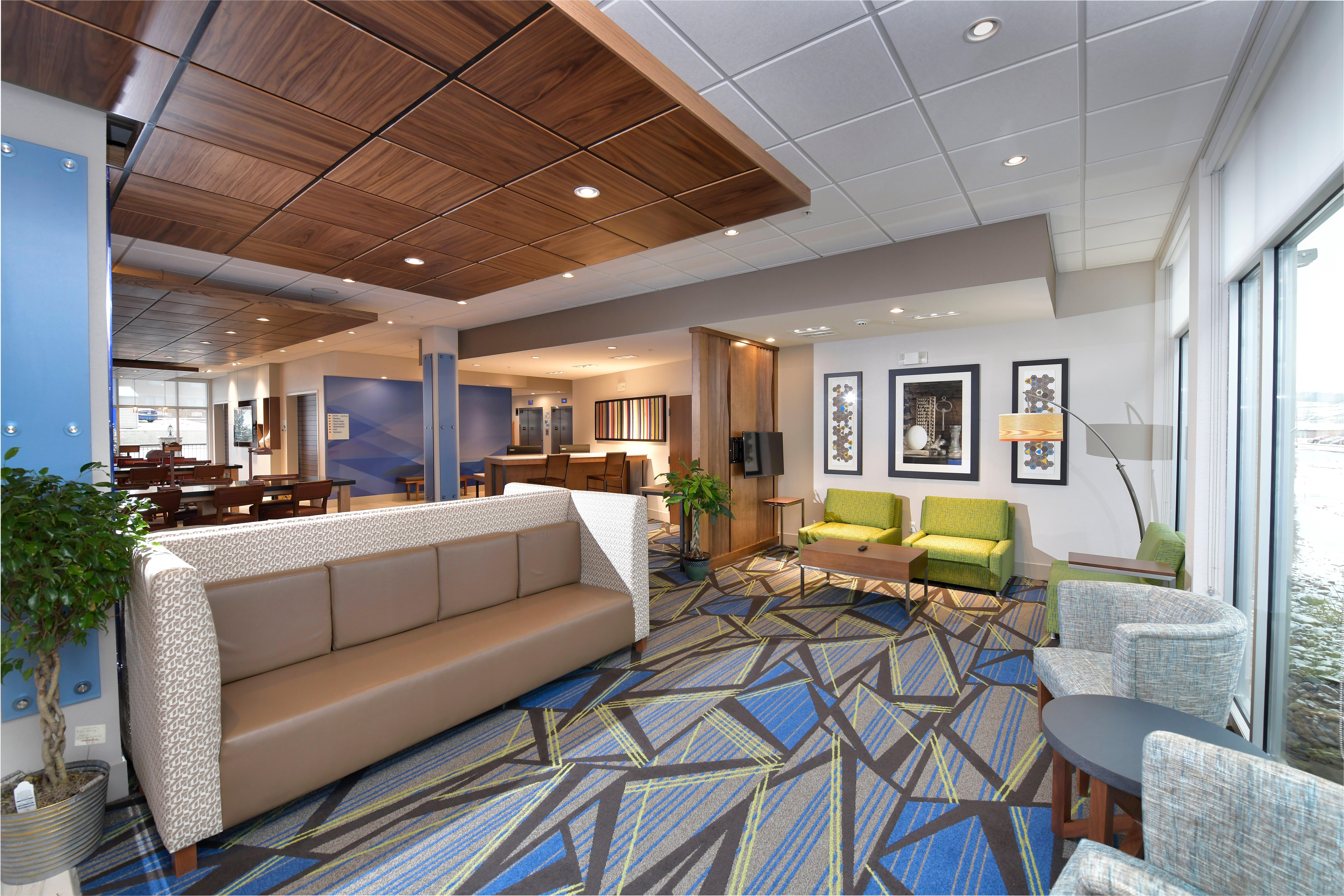 Holiday Inn Express & Suites - Millersburg By Ihg Eksteriør billede